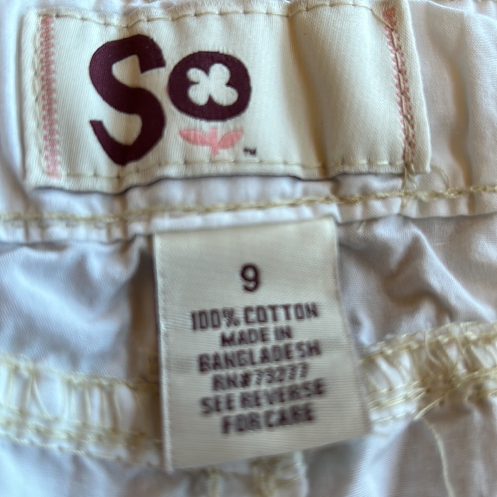 White capris - Picture 5 of 5